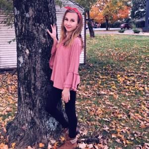 Meet your Posher, Lacey